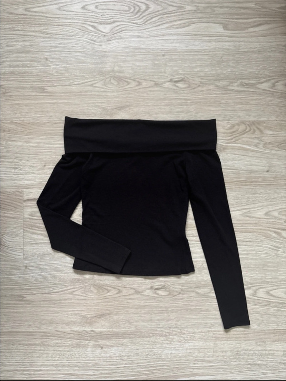 Off the shoulder Black Top petite
